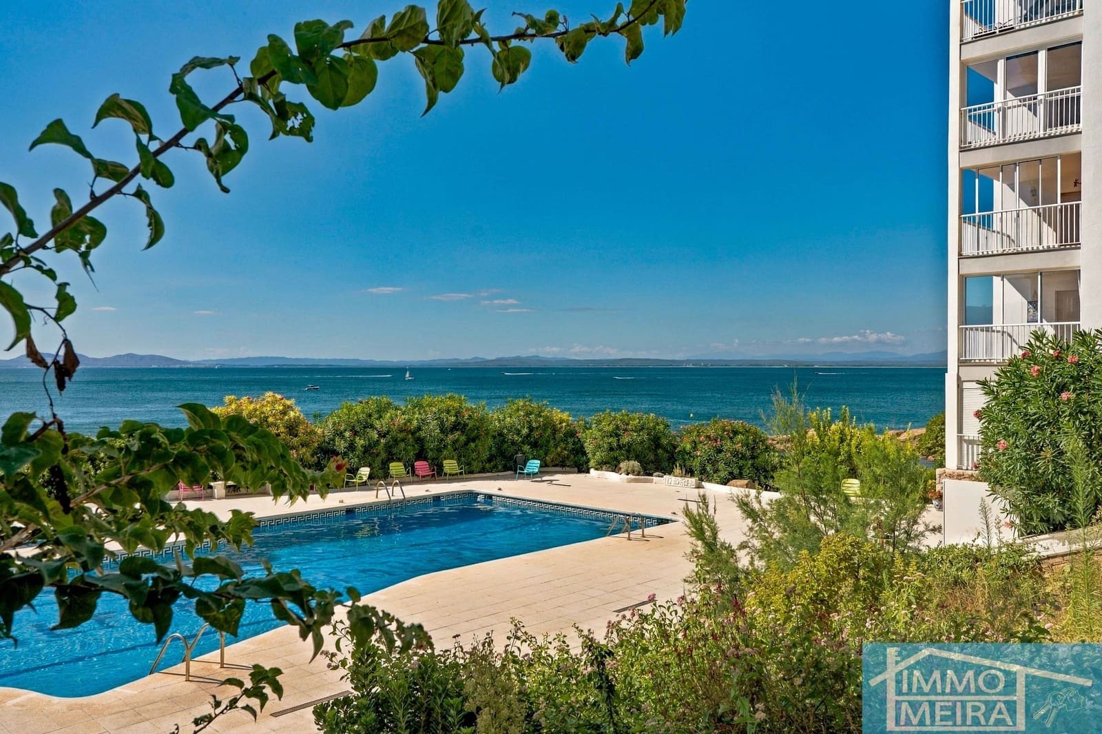 3 Zimmer Apartment zu verkaufen in Roses mit Pool Garage - 410.000 € (Ref: 10074907)