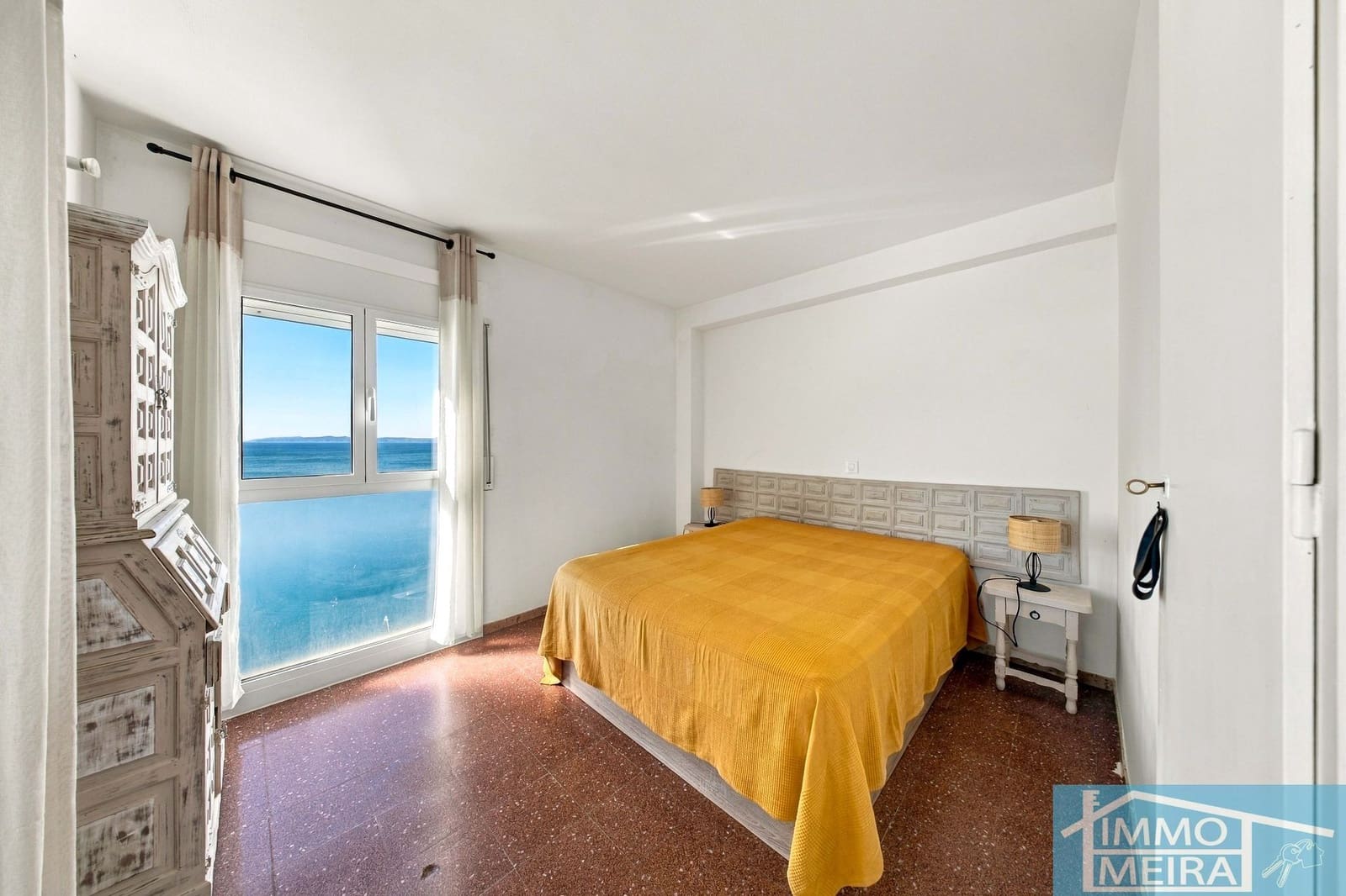 3 Zimmer Apartment zu verkaufen in Roses mit Pool Garage - 410.000 € (Ref: 10074907)