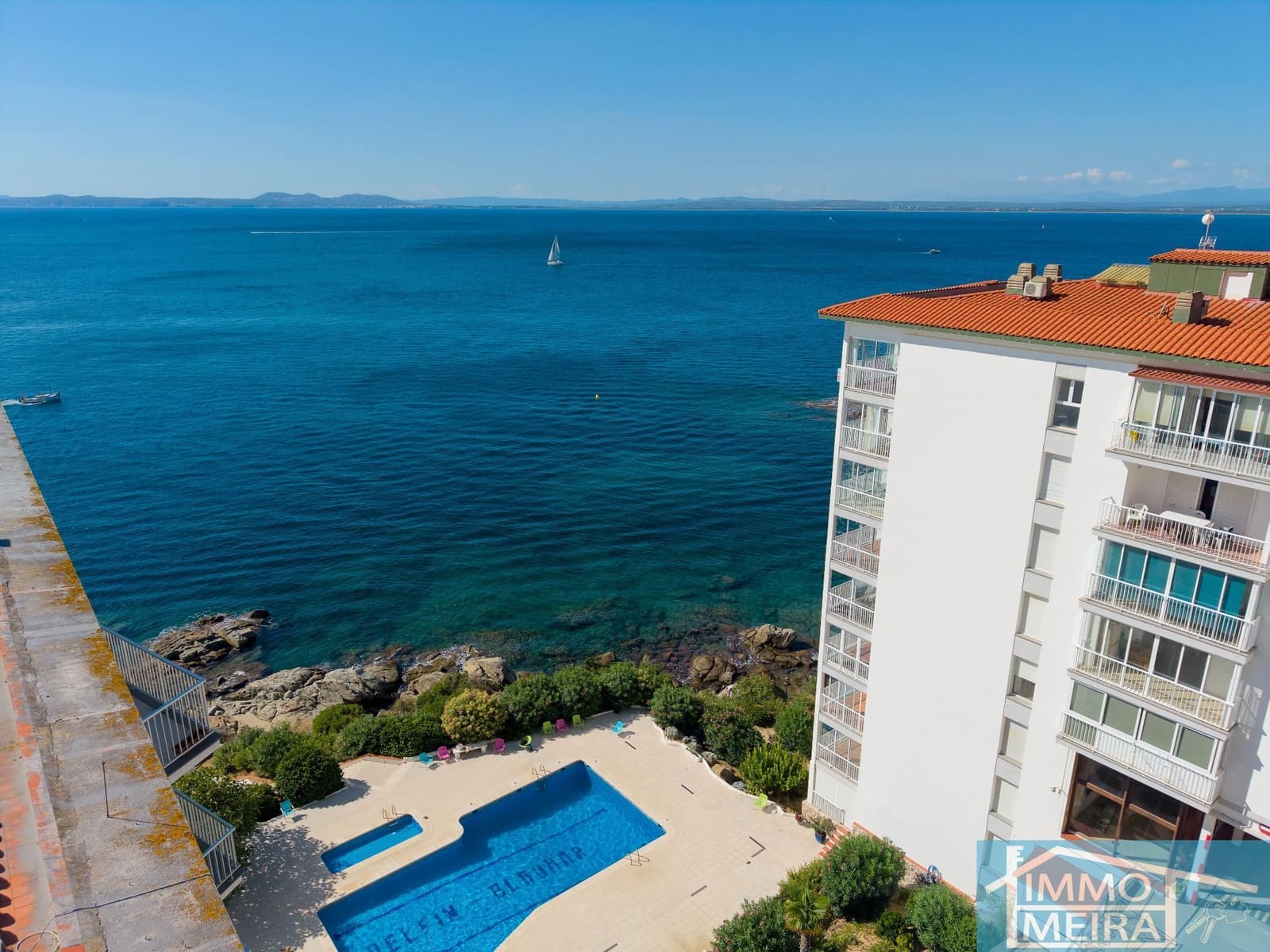 3 Zimmer Apartment zu verkaufen in Roses mit Pool Garage - 410.000 € (Ref: 10074907)