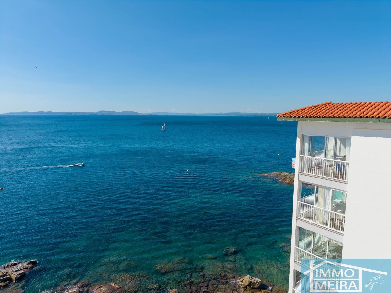 3 Zimmer Apartment zu verkaufen in Roses mit Pool Garage - 410.000 € (Ref: 10074907)