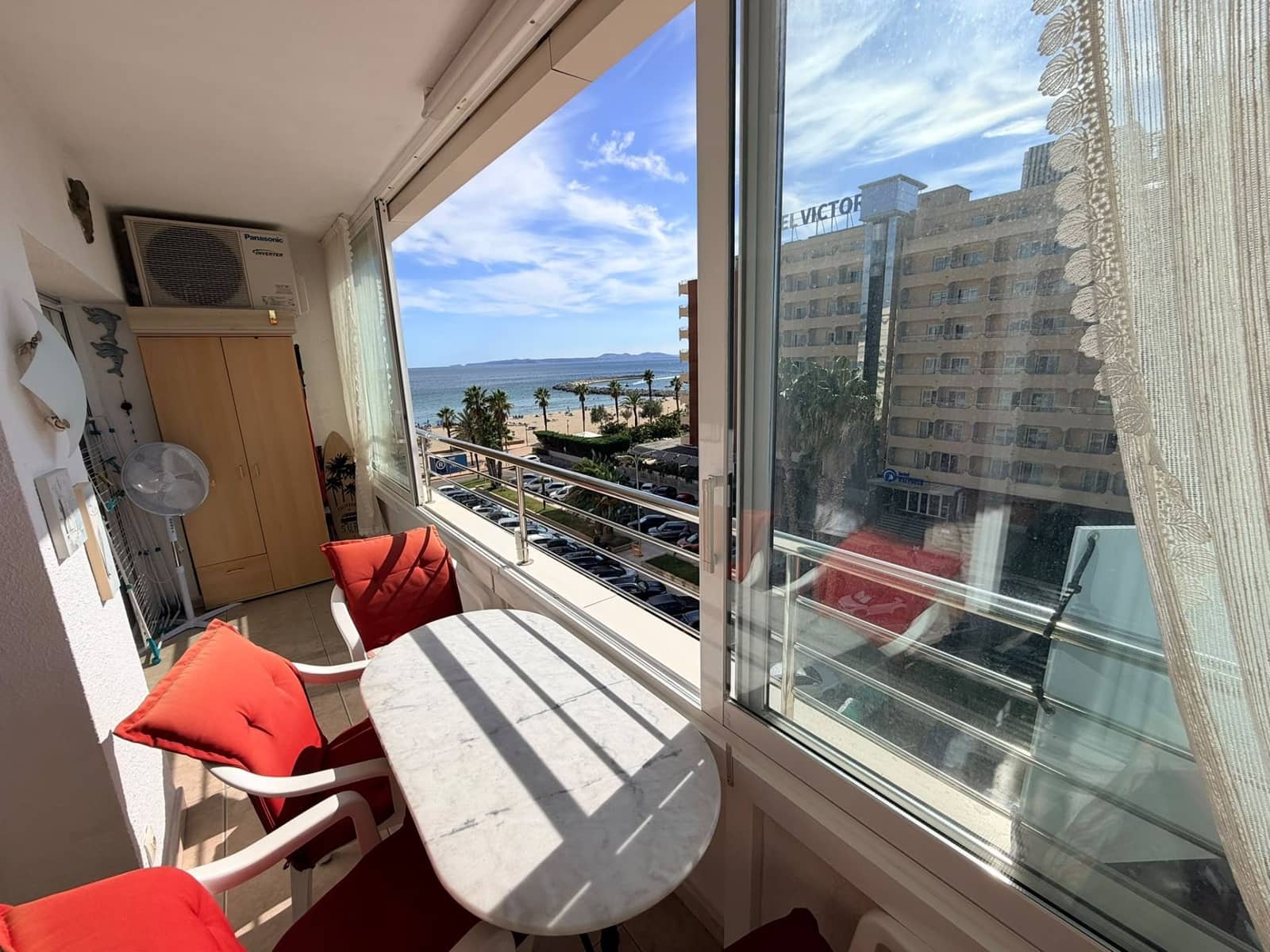 Apartamento de 2 habitaciones en Roses en venta con piscina garaje - 220.000 € (Ref: 10090102)