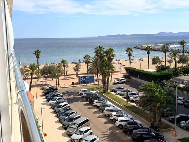 Apartamento de 2 habitaciones en Roses en venta con piscina garaje - 220.000 € (Ref: 10090102)