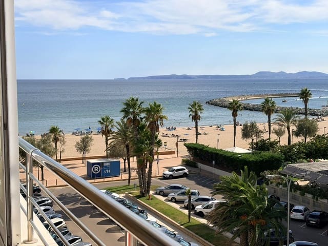 Apartamento de 2 habitaciones en Roses en venta con piscina garaje - 220.000 € (Ref: 10090102)