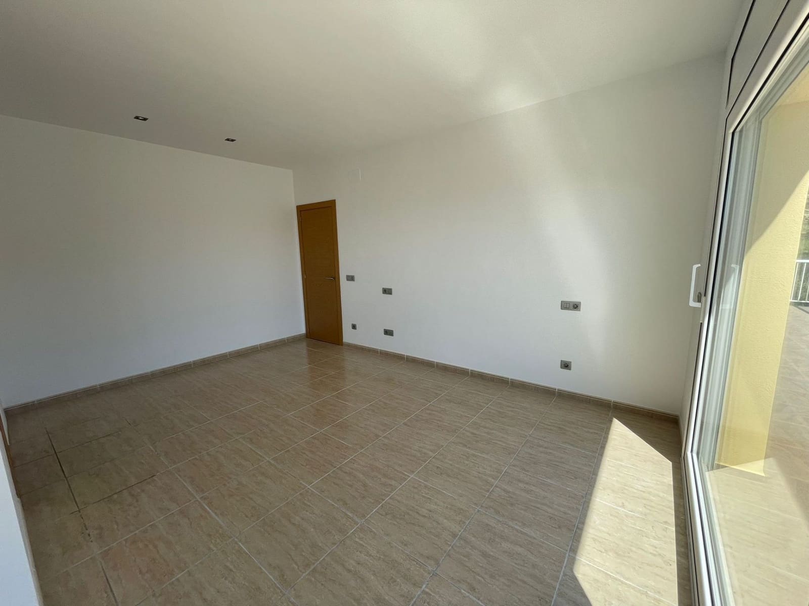 3 soveværelse Villa til salg i Roses med swimmingpool garage - € 750.000 (Ref: 8528953)