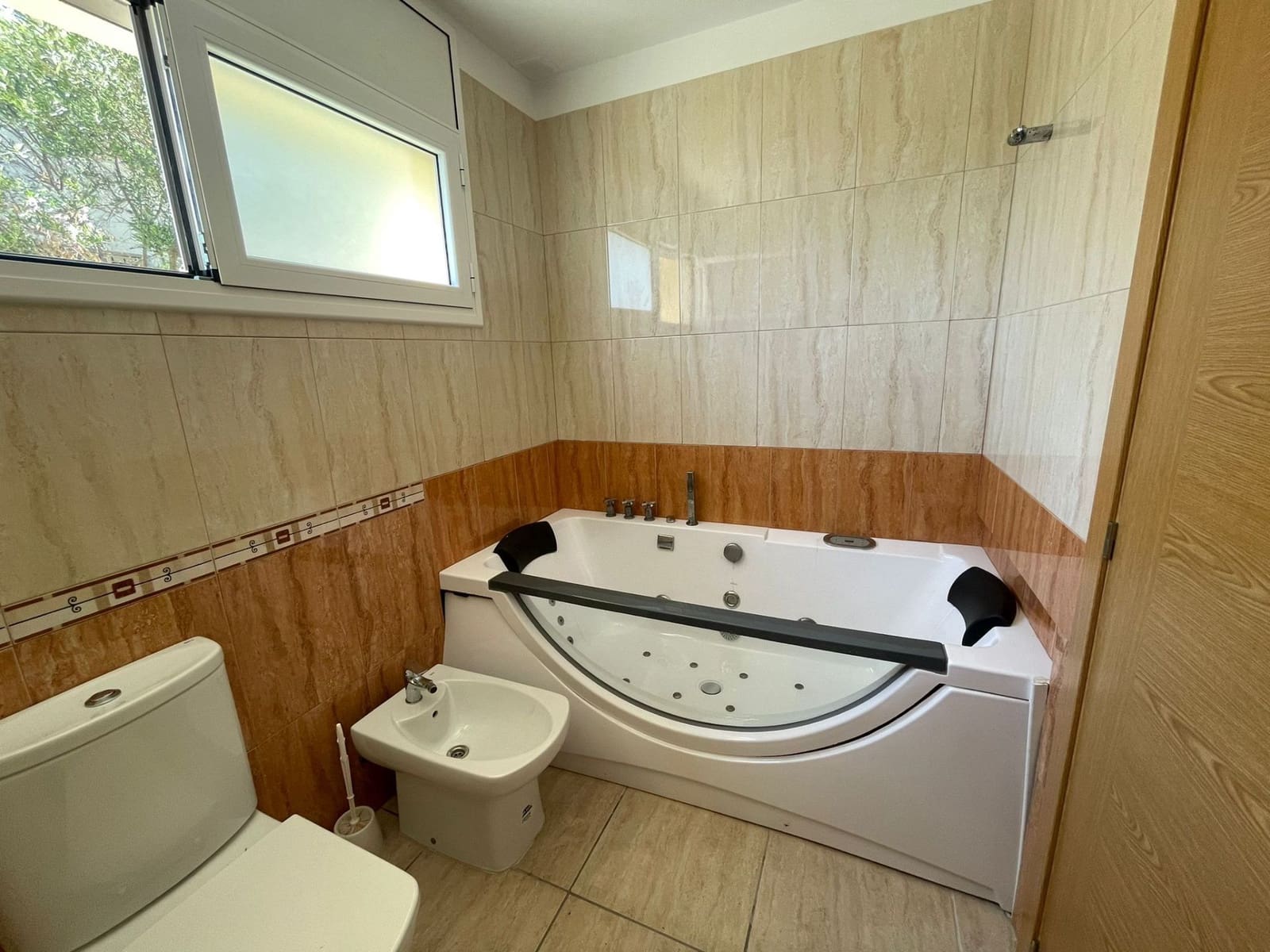 3 soveværelse Villa til salg i Roses med swimmingpool garage - € 750.000 (Ref: 8528953)