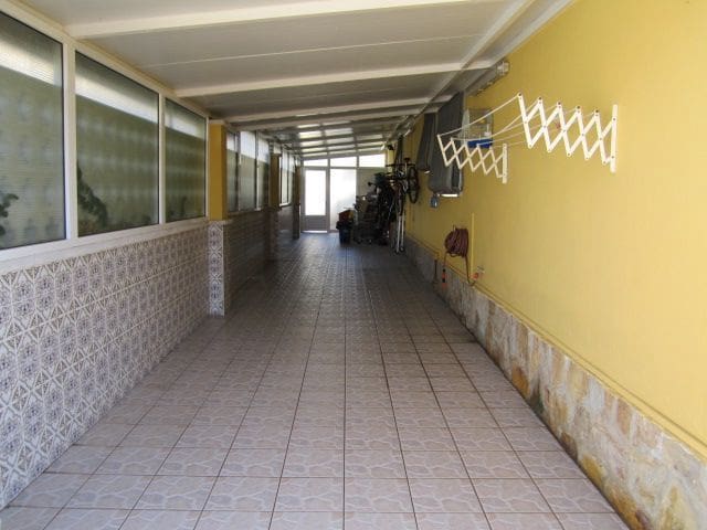 4 bedroom Villa for sale in Empuriabrava with pool garage - € 593,500 (Ref: 8528956)