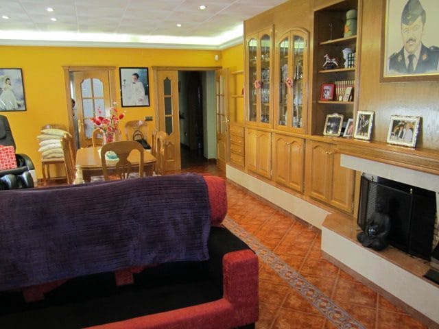 4 bedroom Villa for sale in Empuriabrava with pool garage - € 593,500 (Ref: 8528956)