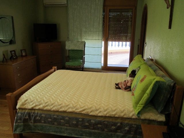 4 bedroom Villa for sale in Empuriabrava with pool garage - € 593,500 (Ref: 8528956)