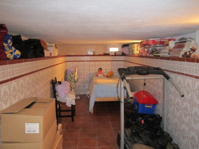 4 bedroom Villa for sale in Empuriabrava with pool garage - € 593,500 (Ref: 8528956)