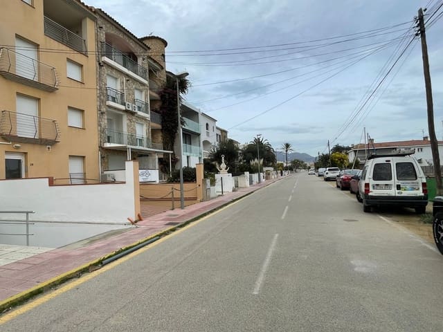 Garage til salg i Empuriabrava, Castelló d'Empúries - € 295.000 (Ref: 8528958)