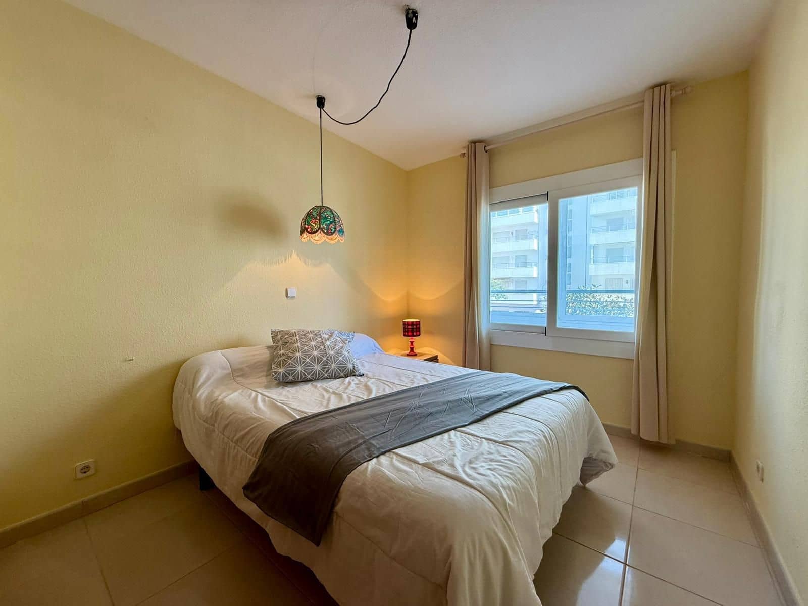 1 bedroom Apartment for sale in Roses with pool garage - € 189,000 (Ref: 9415496)