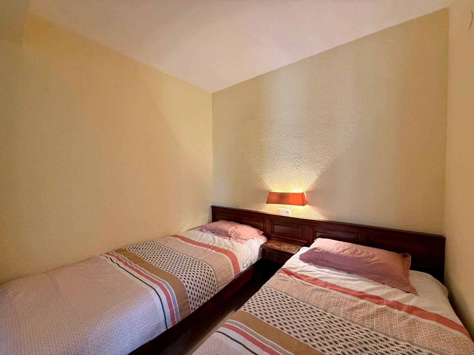 1 bedroom Apartment for sale in Roses with pool garage - € 189,000 (Ref: 9415496)