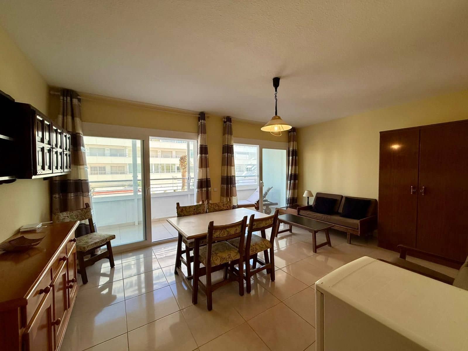 1 bedroom Apartment for sale in Roses with pool garage - € 189,000 (Ref: 9415496)