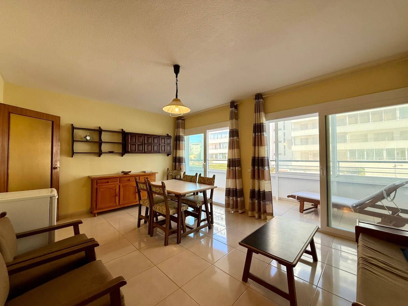 1 bedroom Apartment for sale in Roses with pool garage - € 189,000 (Ref: 9415496)