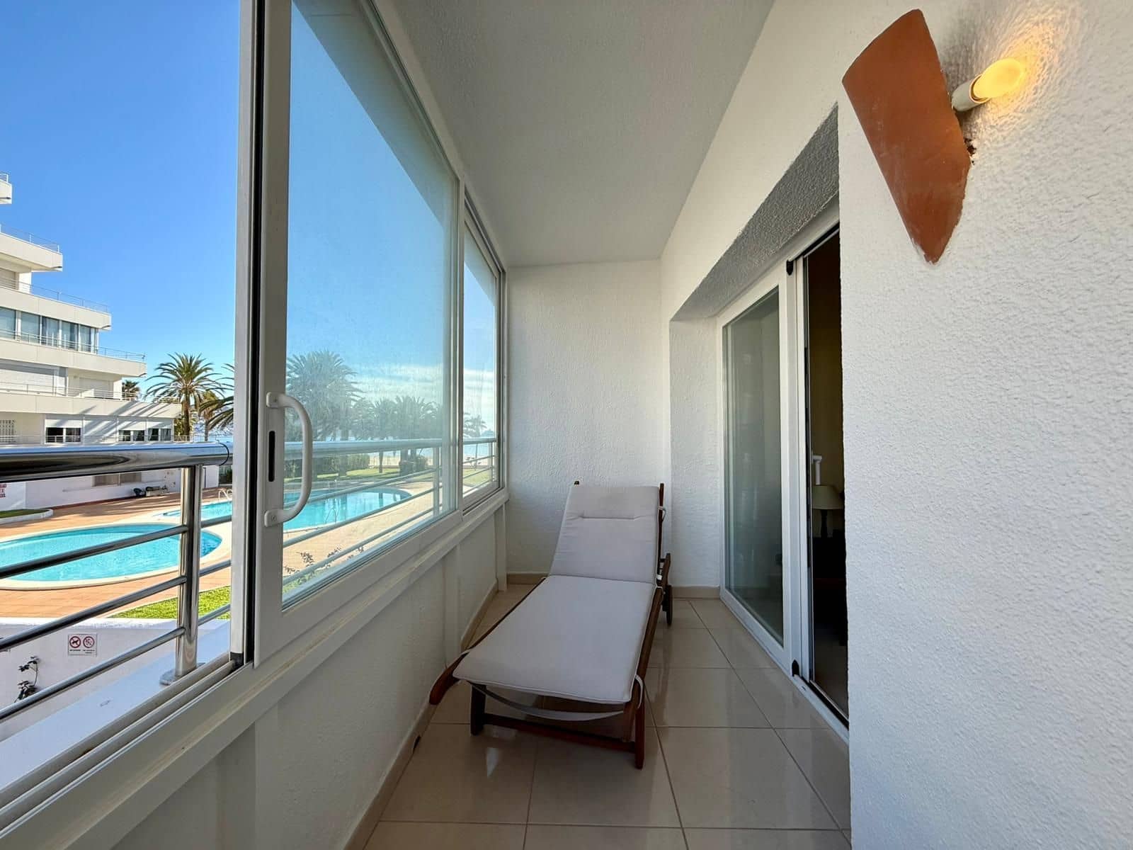 1 bedroom Apartment for sale in Roses with pool garage - € 189,000 (Ref: 9415496)
