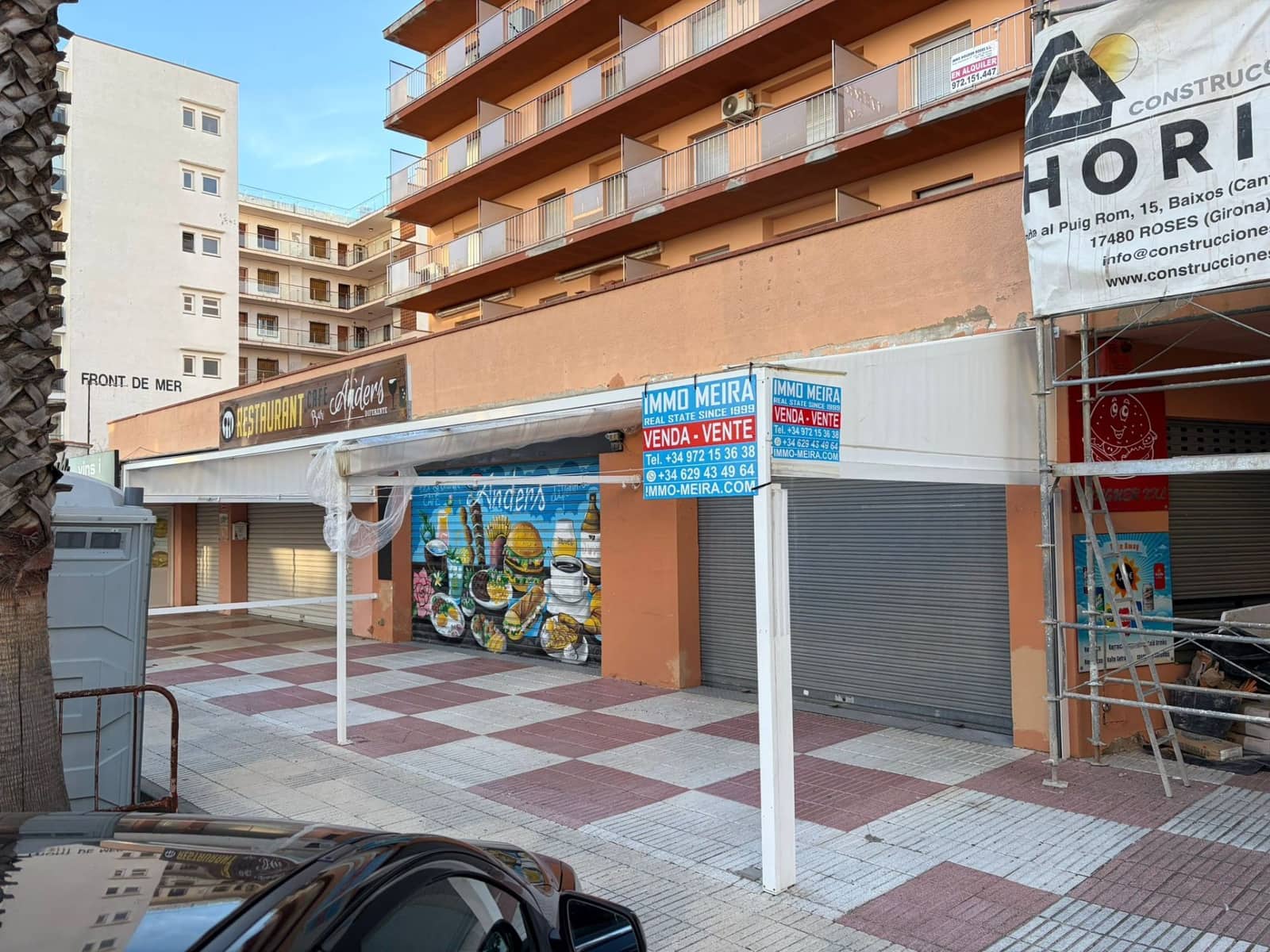 Kommersiell till salu i Roses med garage - 265 000 € (Ref: 9422077)