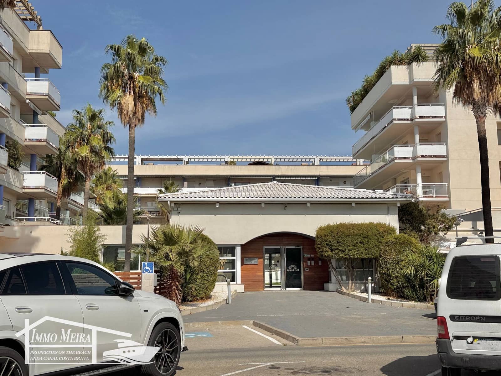 2 slaapkamer Appartement te koop in Roses met zwembad - € 229.500 (Ref: 9436743)