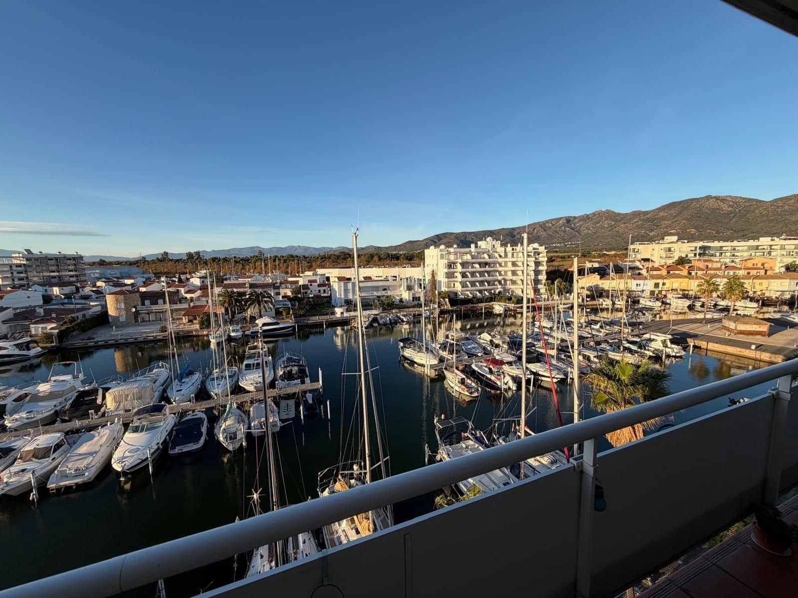 2 slaapkamer Appartement te koop in Roses met zwembad - € 229.500 (Ref: 9436743)