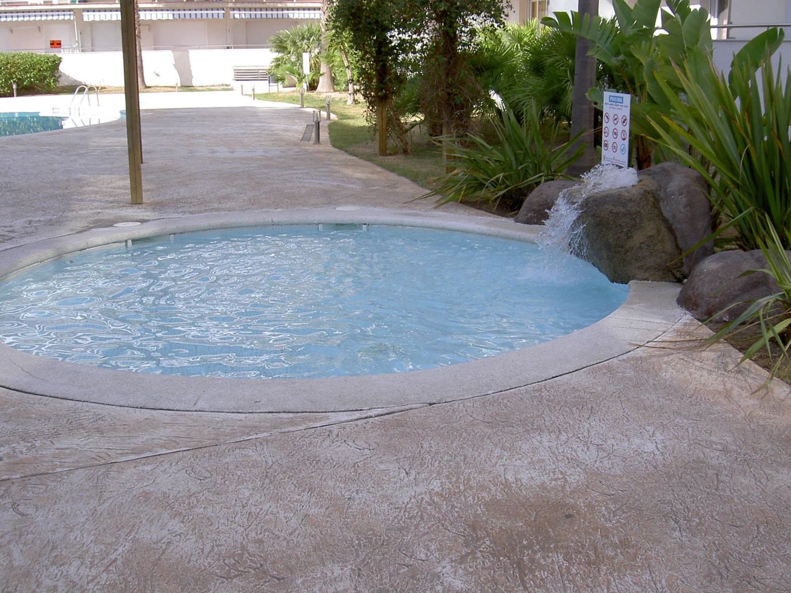 2 slaapkamer Appartement te koop in Roses met zwembad - € 229.500 (Ref: 9436743)