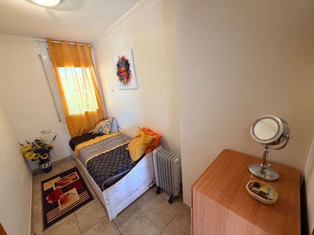 3 sovrum Lägenhet till salu i Santa Margarida, Roses med pool garage - 225 000 € (Ref: 9536651)