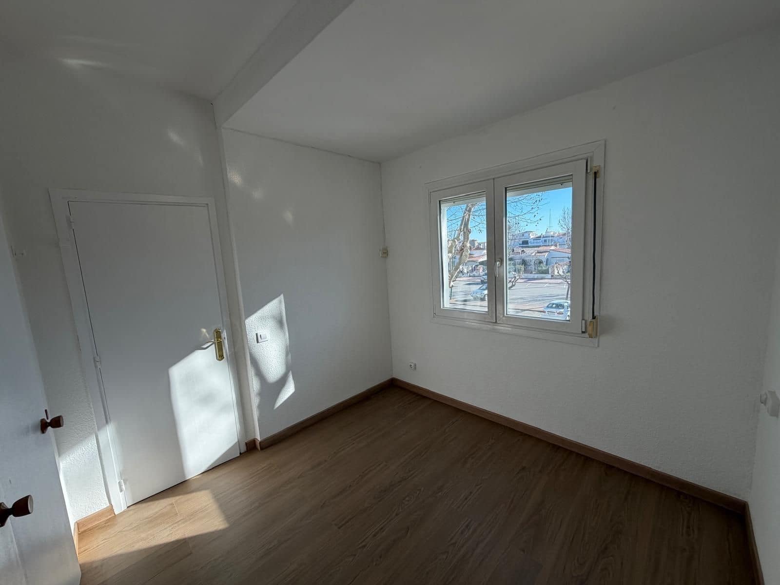 Apartamento de 1 habitación en Empuriabrava en venta - 140.000 € (Ref: 9543079)