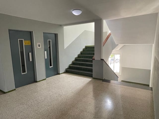 Apartamento de 1 habitación en Empuriabrava, Castelló d'Empúries en venta - 140.000 € (Ref: 9543079)