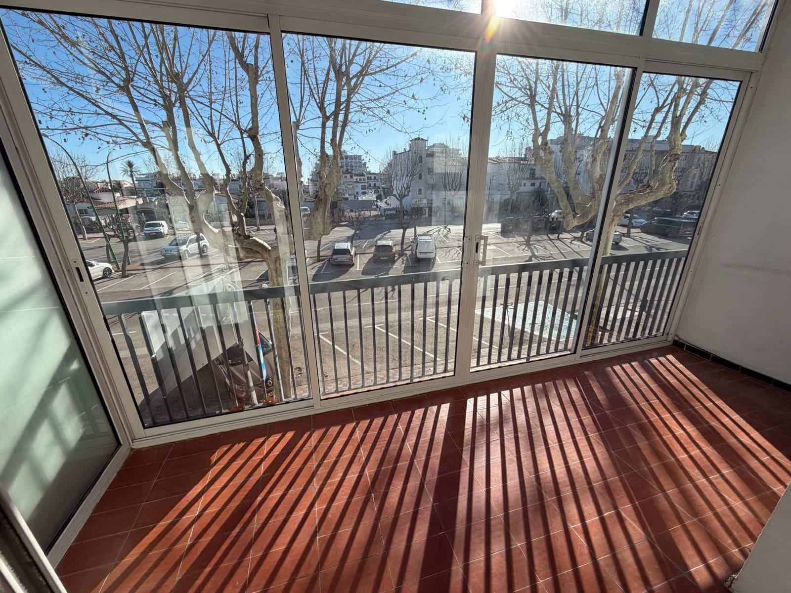 Apartamento de 1 habitación en Empuriabrava en venta - 140.000 € (Ref: 9543079)