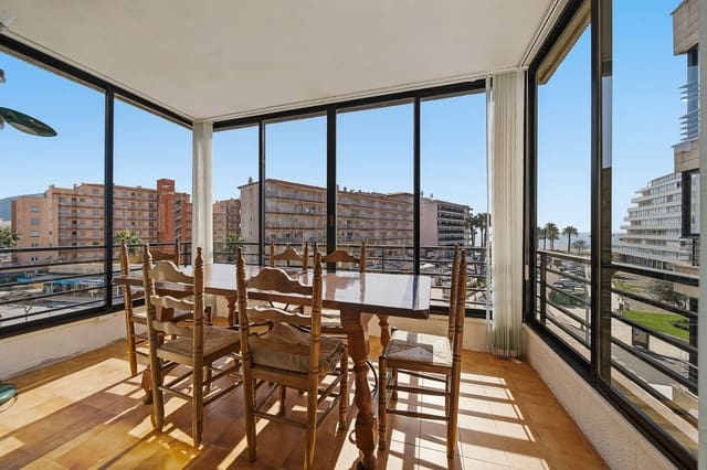 2 bedroom Apartment for sale in Roses with garage - € 310,000 (Ref: 9698141)