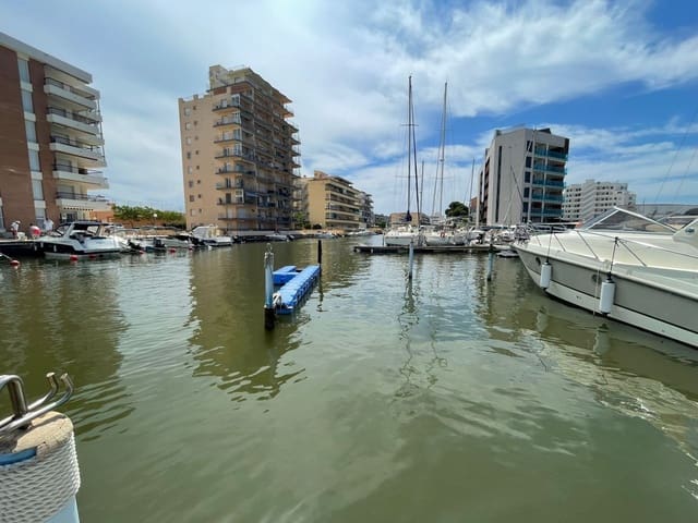 Garage till salu i Roses - 85 000 € (Ref: 9707440)