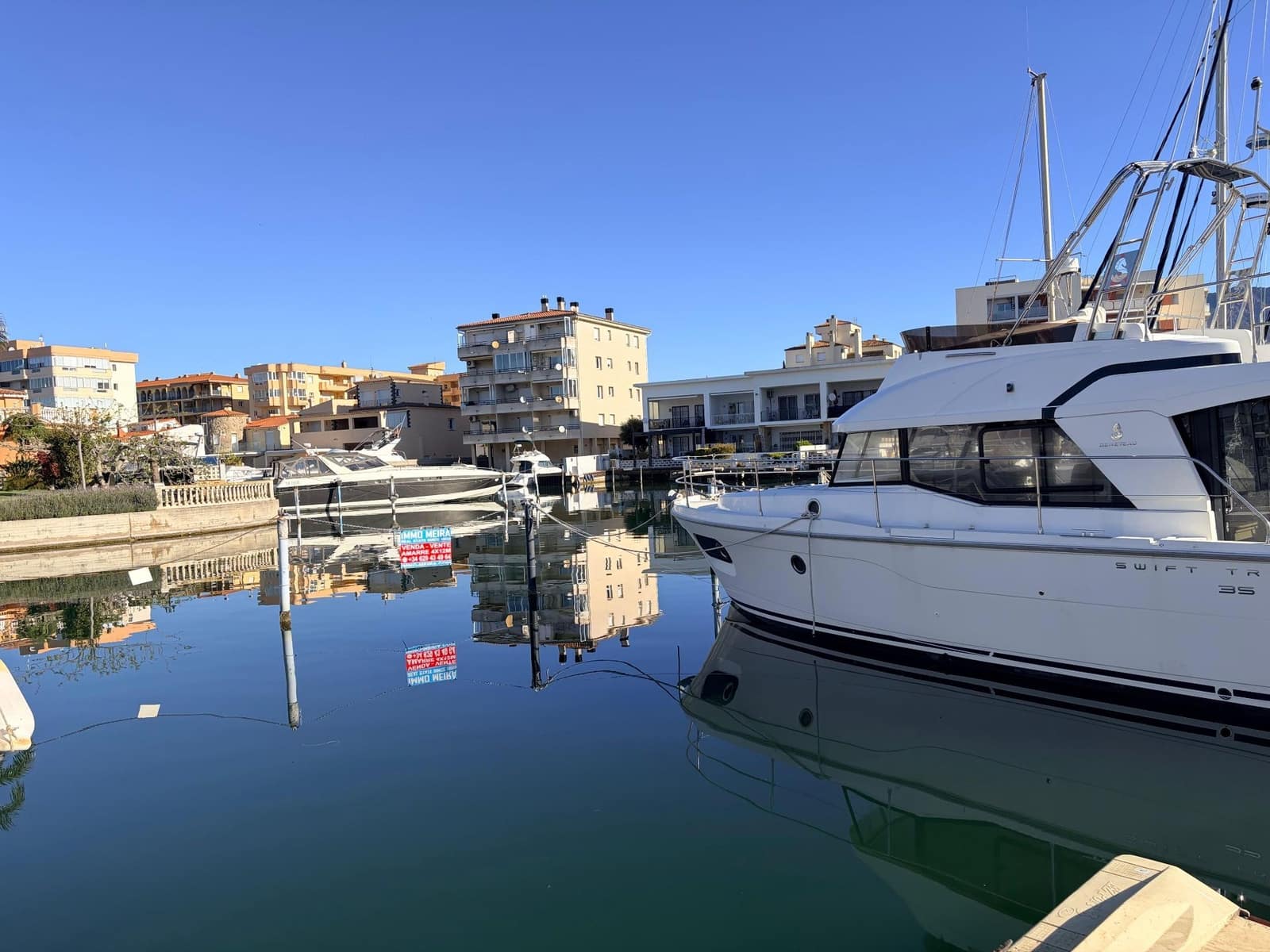 Garaje en Roses en venta - 85.000 € (Ref: 9707440)