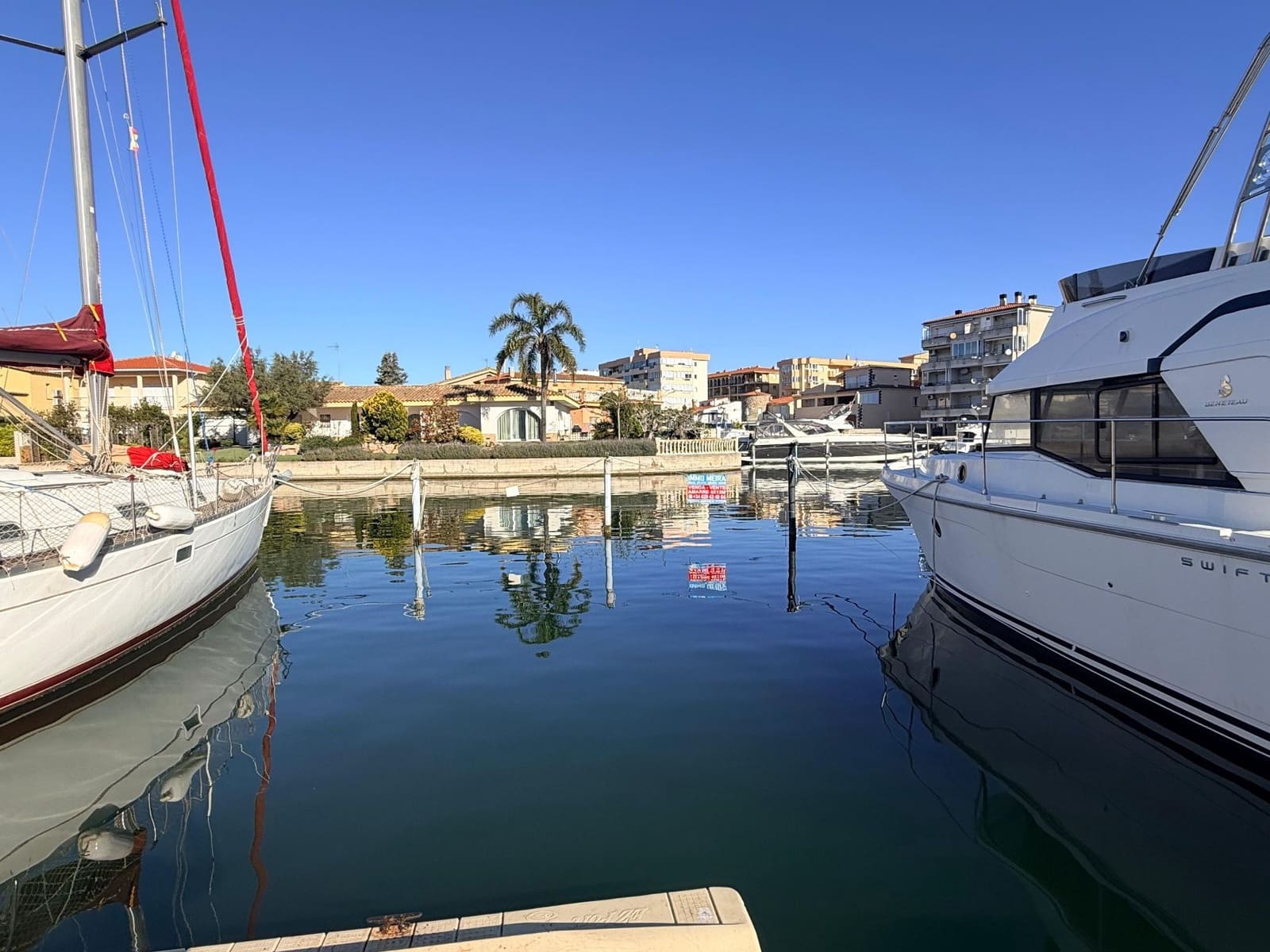 Garaje en Roses en venta - 85.000 € (Ref: 9707440)