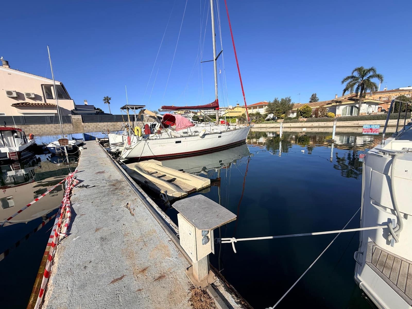 Garaje en Roses en venta - 85.000 € (Ref: 9707440)