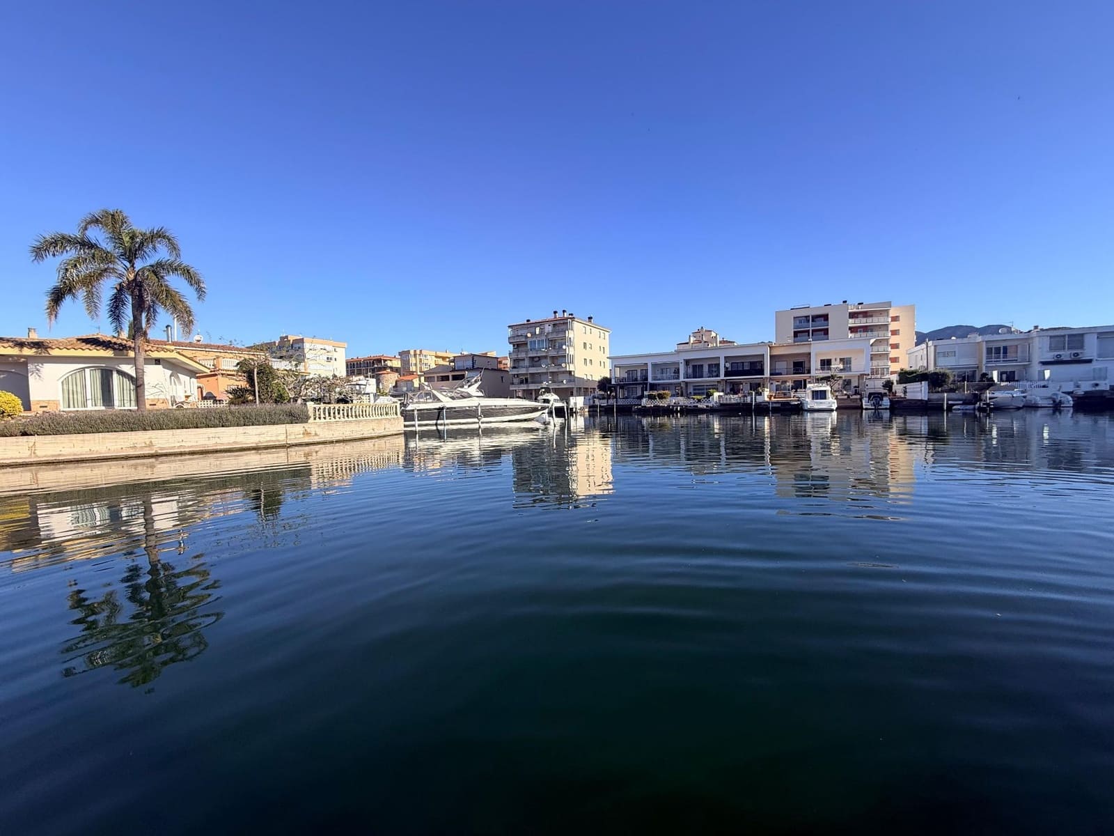 Garaje en Roses en venta - 85.000 € (Ref: 9707440)