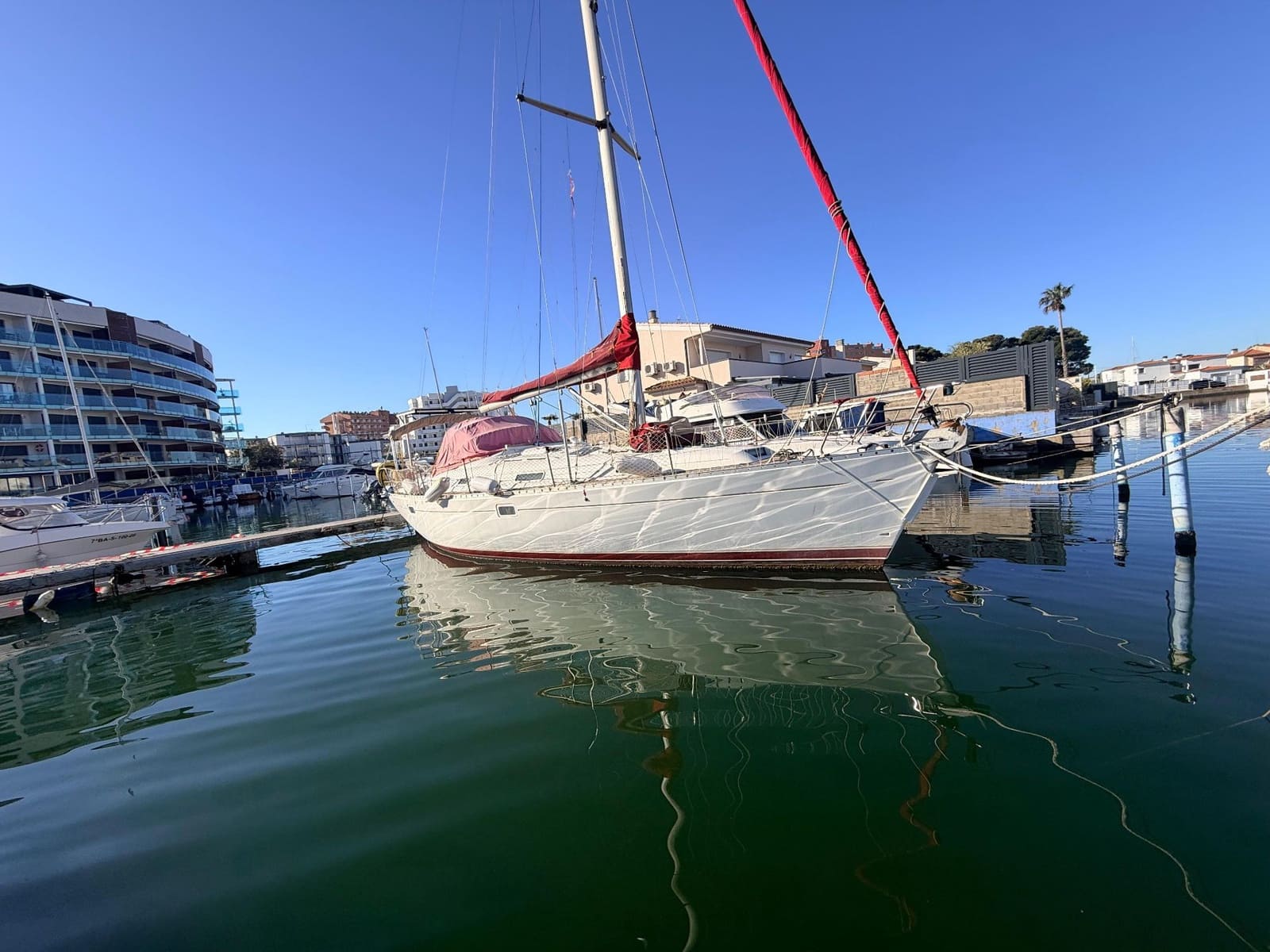 Garaje en Roses en venta - 85.000 € (Ref: 9707440)