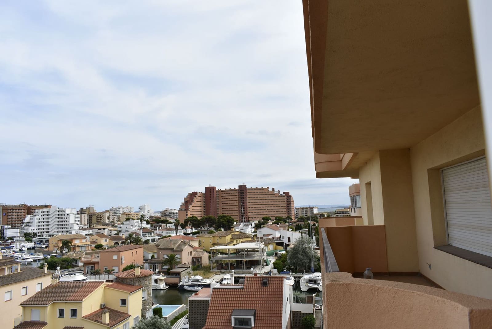 Studio till salu i Roses - 94 000 € (Ref: 9719516)