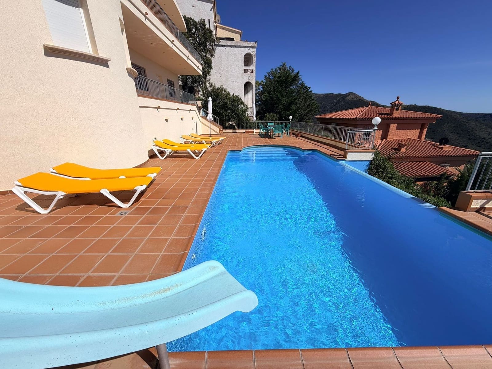 5 bedroom Villa for sale in El Mas Fumats with pool garage - € 745,000 (Ref: 9780129)