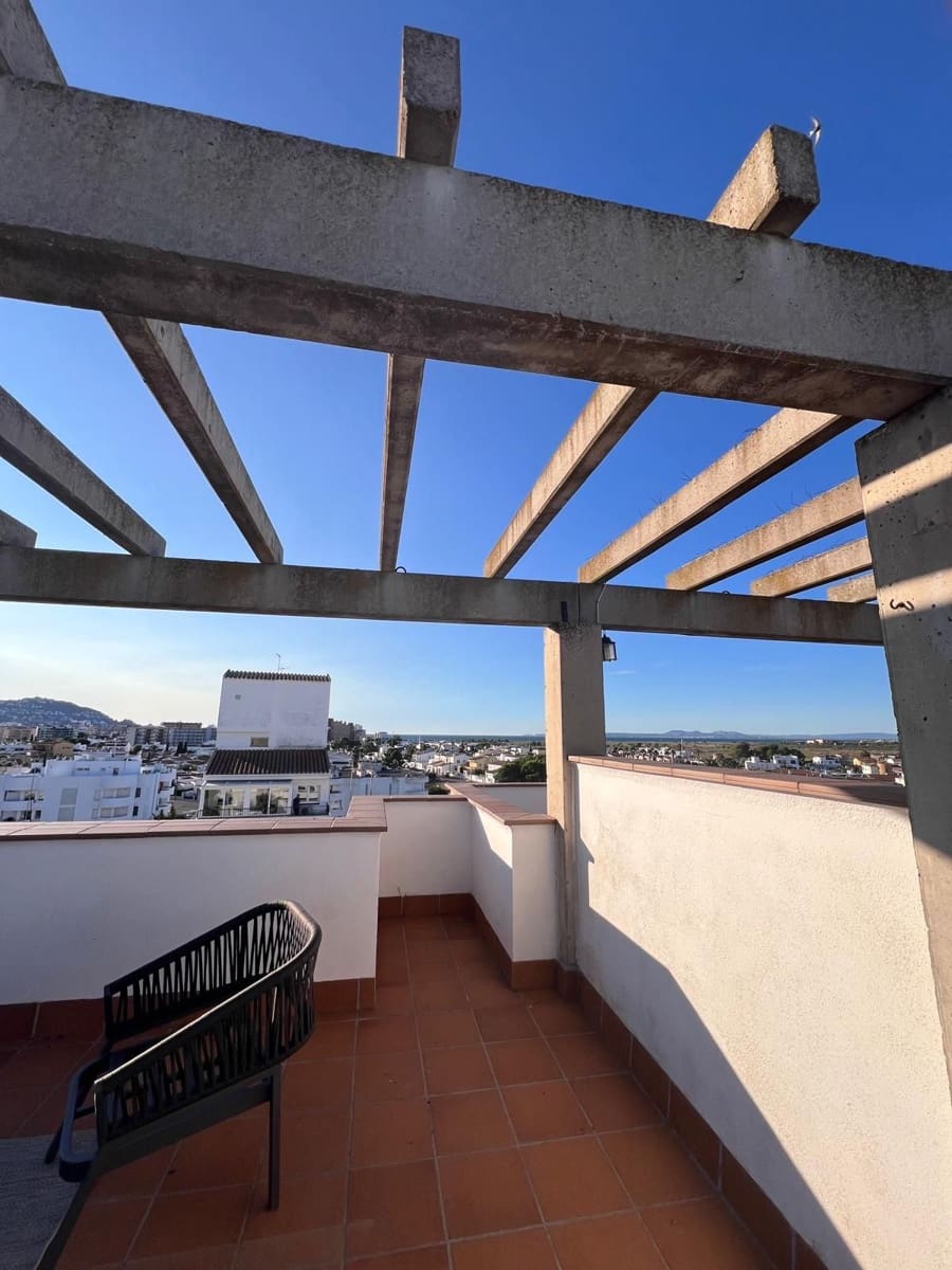 1 sypialnia Apartament na sprzedaż w Roses z basenem garażem - 235 000 € (Ref: 9807664)