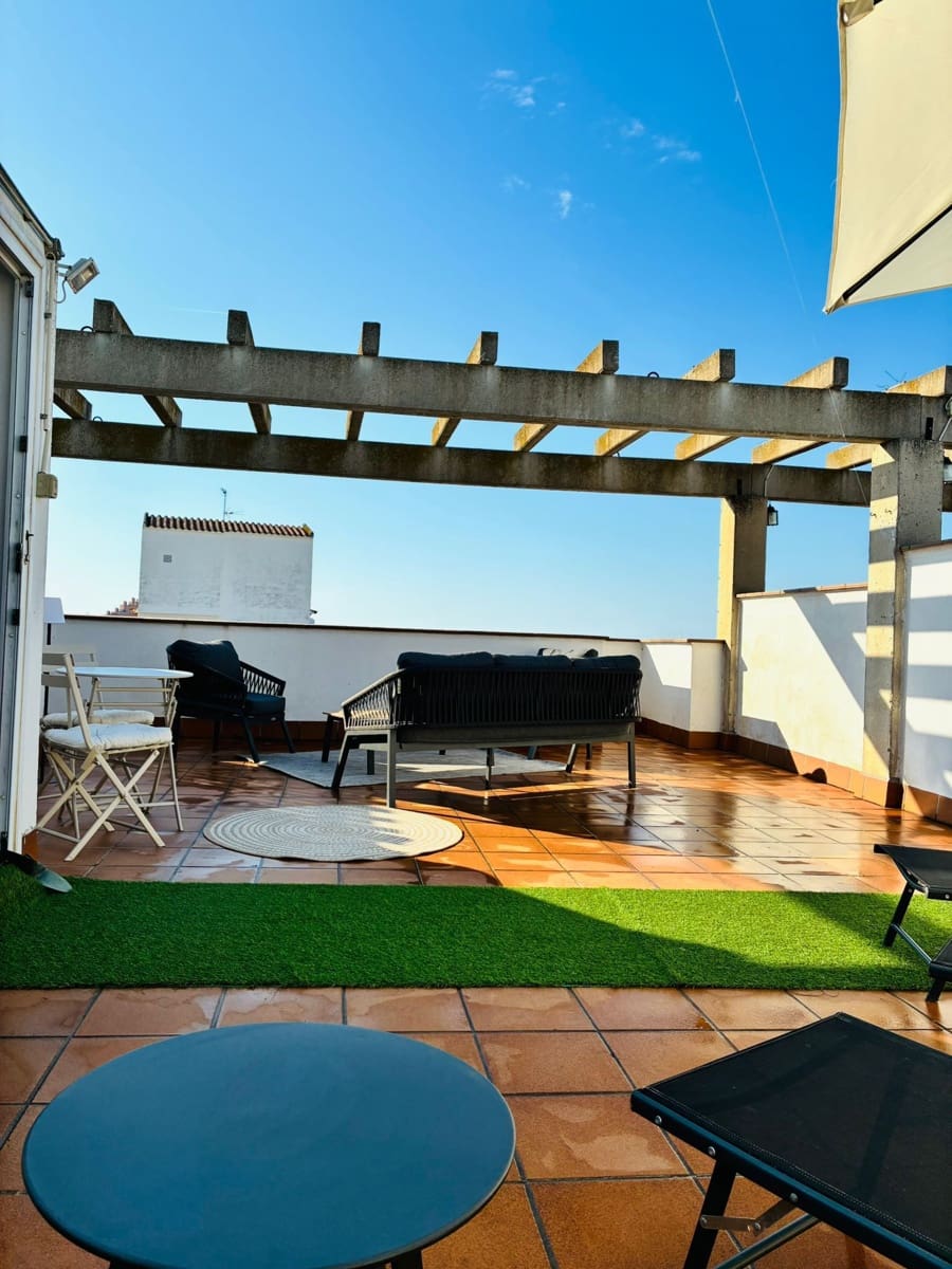 1 sypialnia Apartament na sprzedaż w Roses z basenem garażem - 235 000 € (Ref: 9807664)