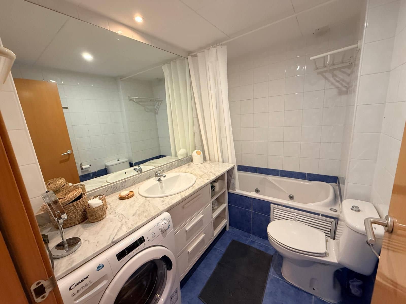 1 sypialnia Apartament na sprzedaż w Roses z basenem garażem - 235 000 € (Ref: 9807664)