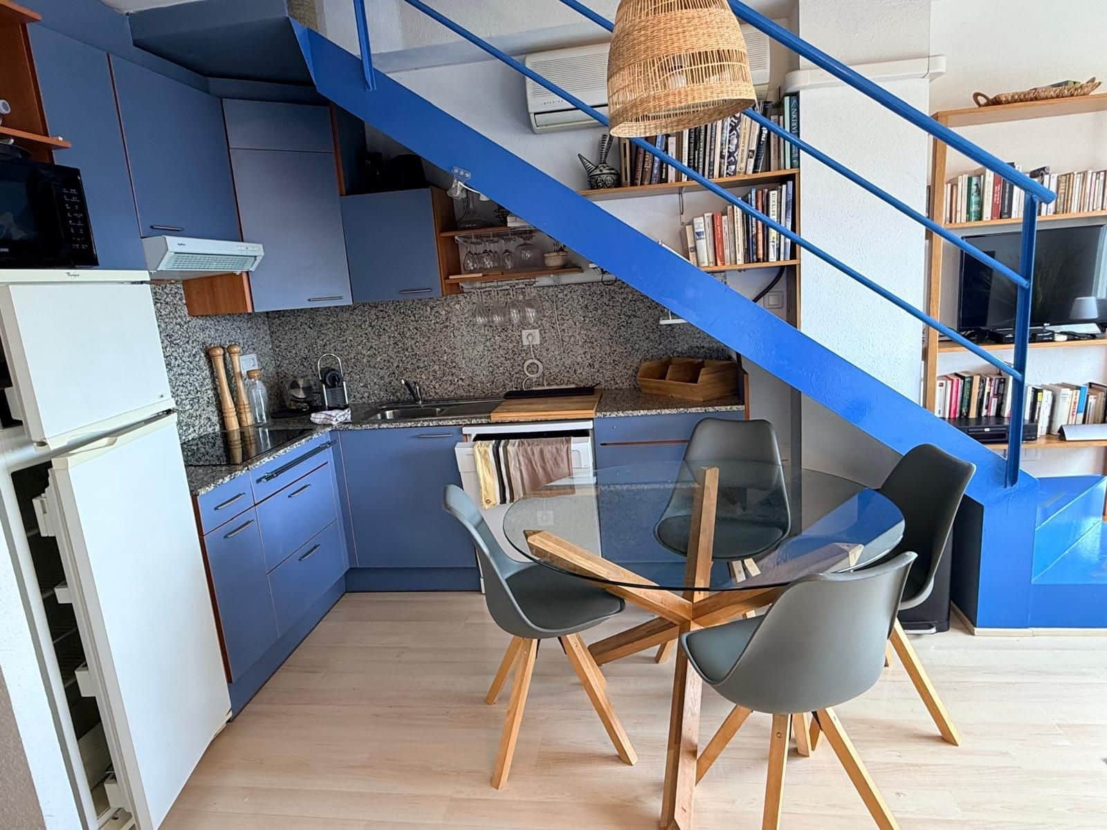 1 sypialnia Apartament na sprzedaż w Roses z basenem garażem - 235 000 € (Ref: 9807664)