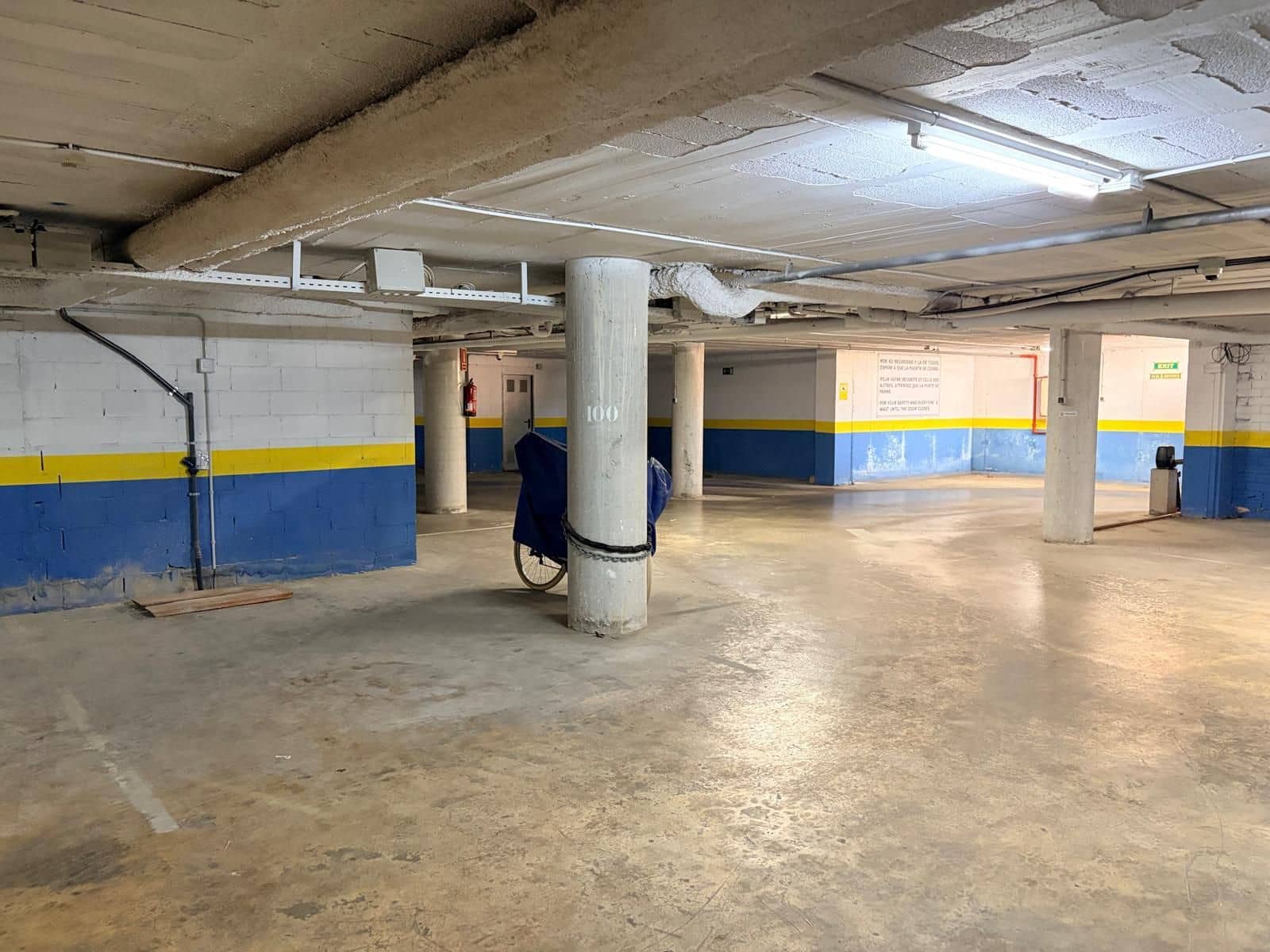 1 sypialnia Apartament na sprzedaż w Roses z basenem garażem - 235 000 € (Ref: 9807664)