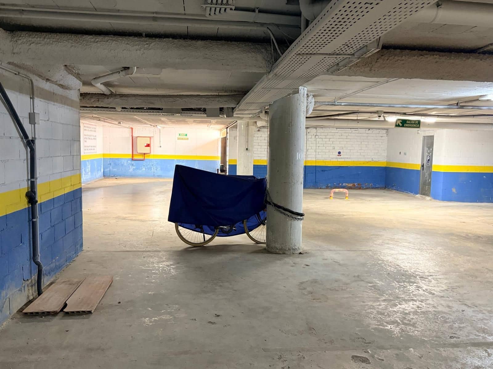 1 sypialnia Apartament na sprzedaż w Roses z basenem garażem - 235 000 € (Ref: 9807664)