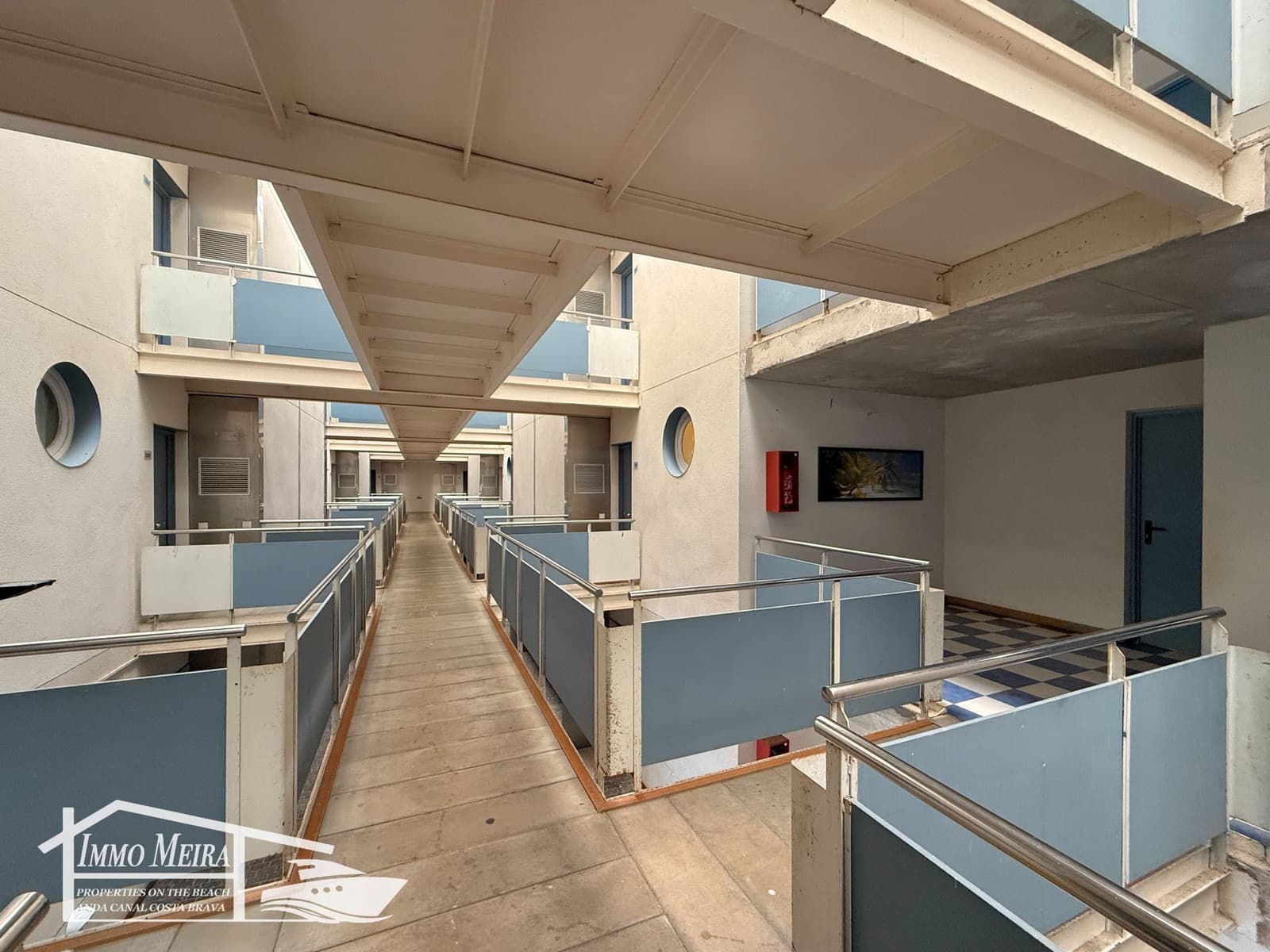 1 sypialnia Apartament na sprzedaż w Roses z basenem garażem - 235 000 € (Ref: 9807664)