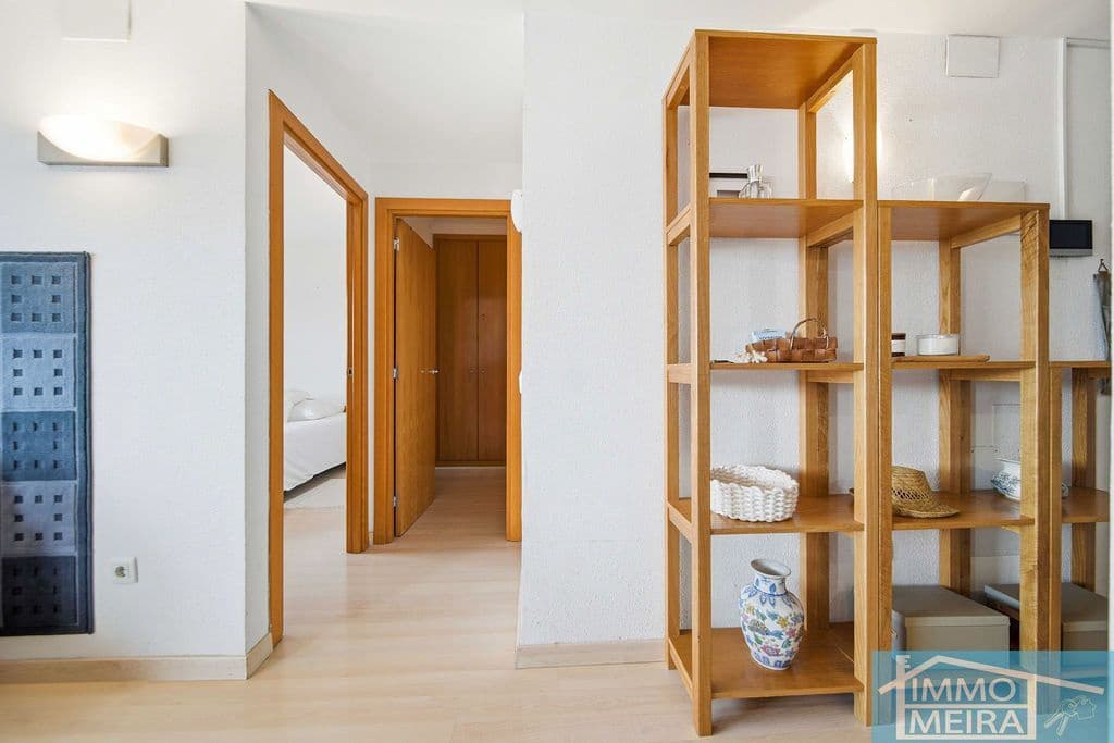 2 bedroom Apartment for sale in Roses with pool garage - € 235,000 (Ref: 9807664)