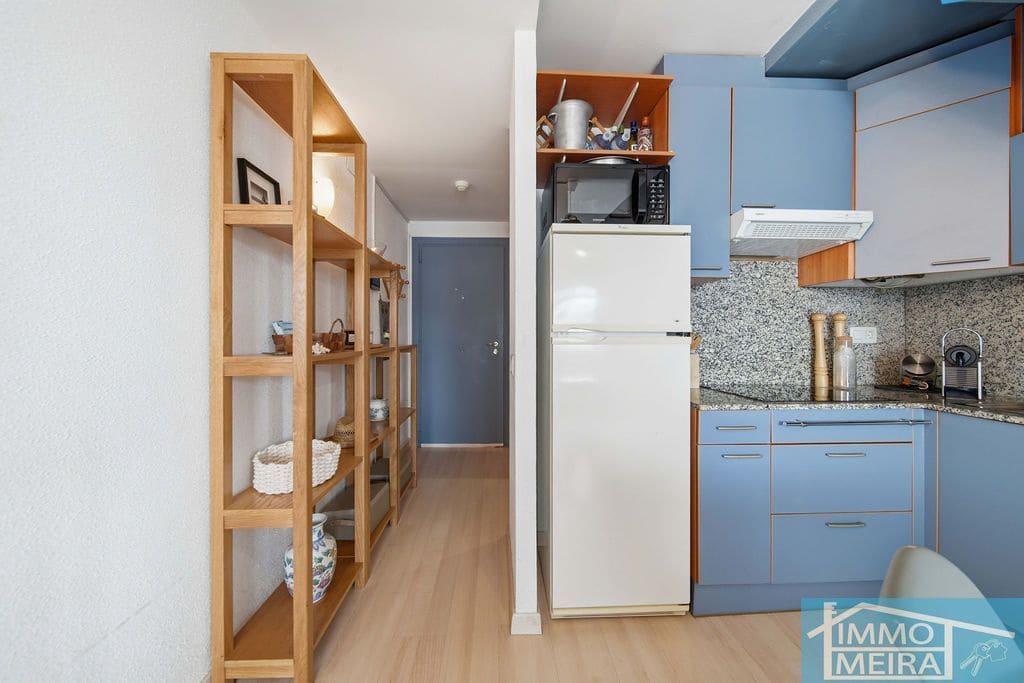 2 bedroom Apartment for sale in Roses with pool garage - € 235,000 (Ref: 9807664)
