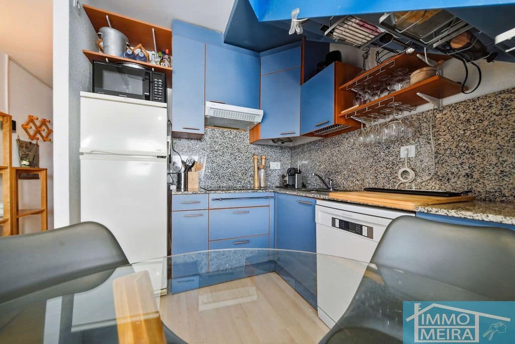 2 bedroom Apartment for sale in Roses with pool garage - € 235,000 (Ref: 9807664)