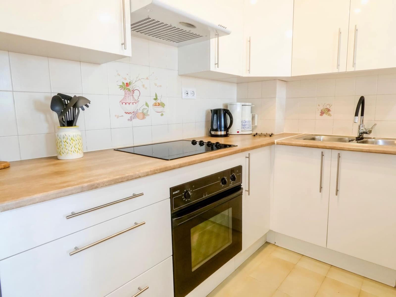 1 bedroom Apartment for sale in Empuriabrava with pool garage - € 139,000 (Ref: 9815571)