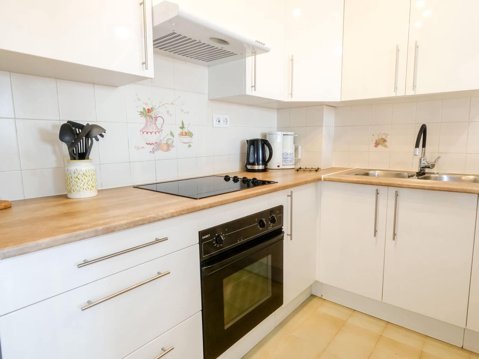 1 bedroom Apartment for sale in Empuriabrava with pool garage - € 139,000 (Ref: 9815571)