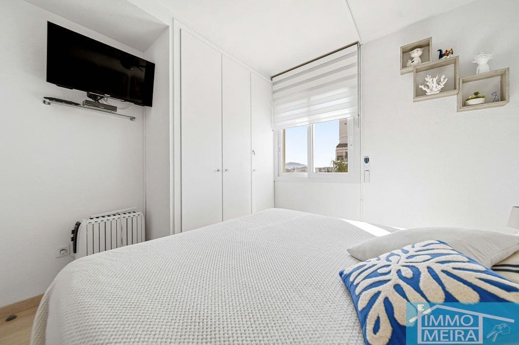 2 sypialnia Apartament na sprzedaż w Roses z basenem garażem - 199 900 € (Ref: 9819917)