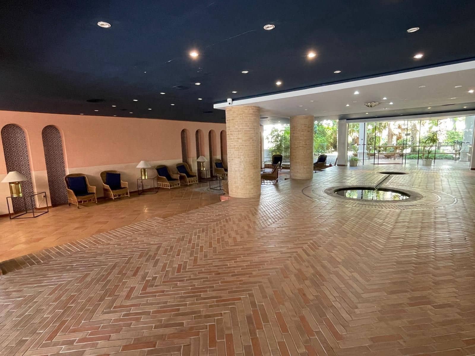 1 bedroom Apartment for sale in Roses with pool garage - € 129,900 (Ref: 9826168)